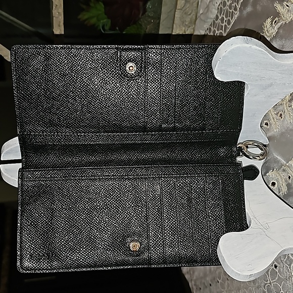 EuC Coach bifold wallet - Picture 5 of 5